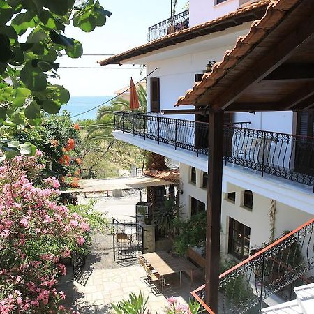 Pension Aldebaran Hotel Potos Exterior photo