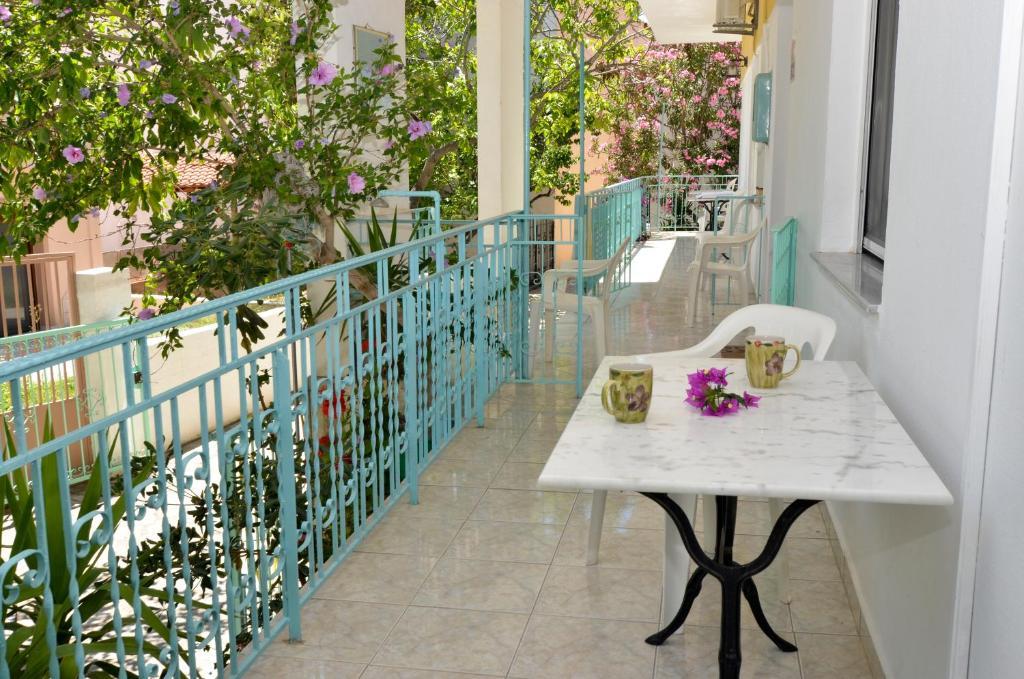 Pension Aldebaran Hotel Potos Exterior photo